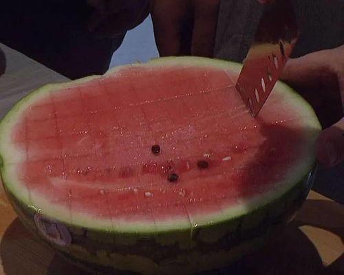 吃瓜另类说法,揭秘吃瓜群众的另类生活态度