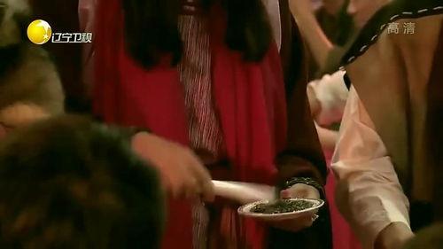 憋住不准笑吃瓜,憋笑挑战中的吃瓜乐趣