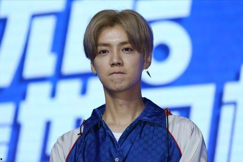 吃瓜鹿晗图片,萌态十足，网友直呼可爱到爆