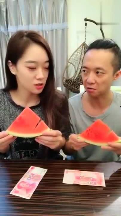 吃瓜女搞笑视频,带你领略欢乐瞬间