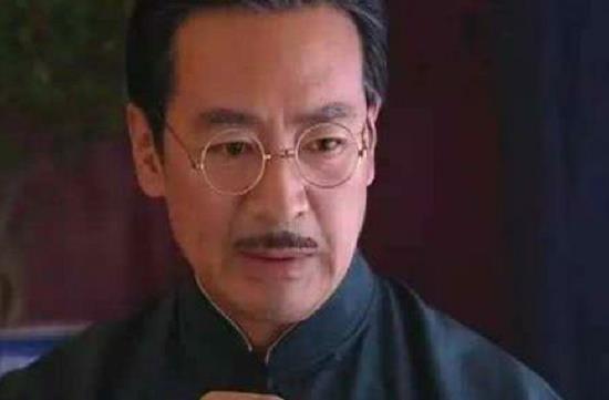 睿智吃瓜观众,揭秘娱乐圈幕后真相